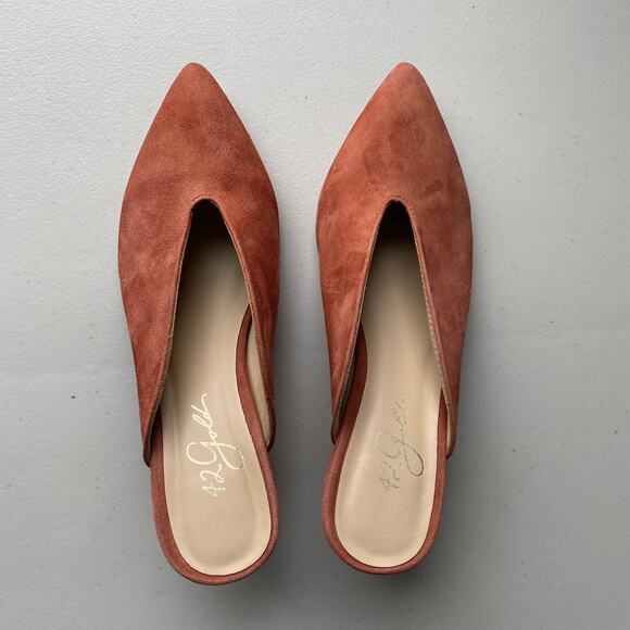 42 GOLD Brand Overcome Mule Heels In Tobacco Suede, Pink, Heels Women's Size 6.5 - Picture 3 of 11